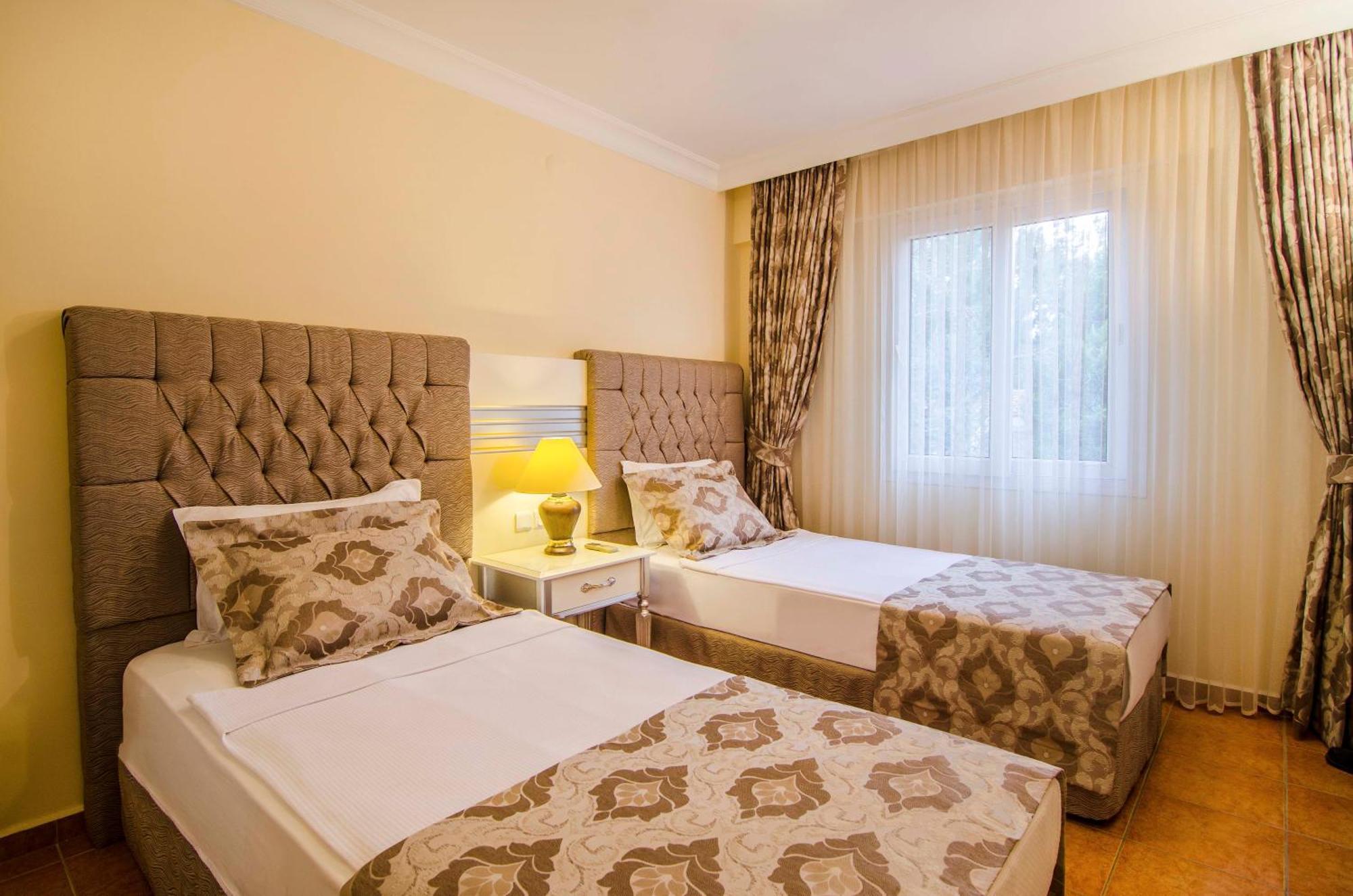 Pine Club Apart Hotel Kusadası Eksteriør bilde