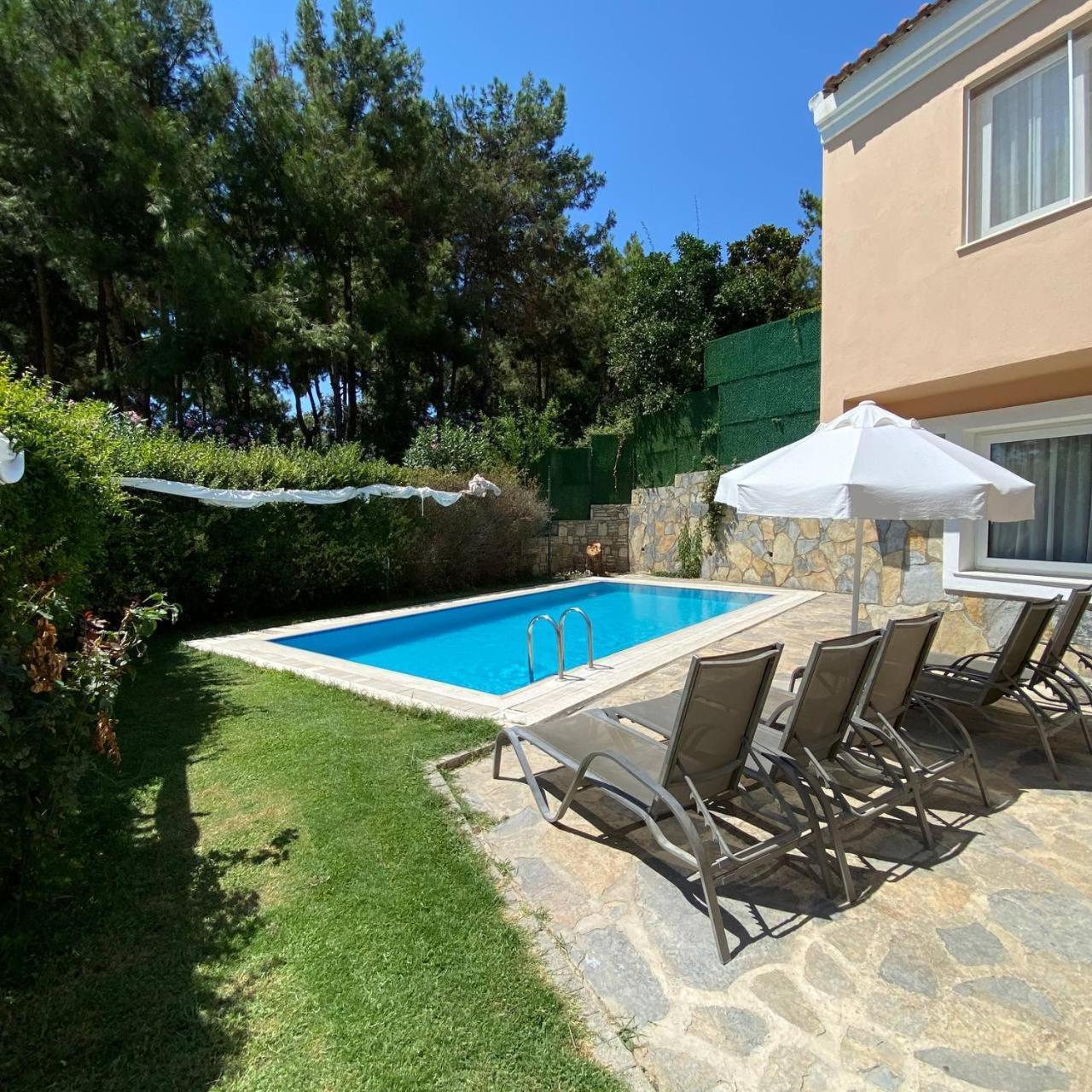 Pine Club Apart Hotel Kusadası Eksteriør bilde