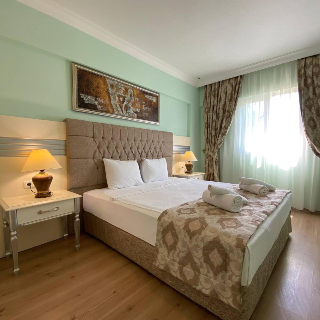 Pine Club Apart Hotel Kusadası Eksteriør bilde