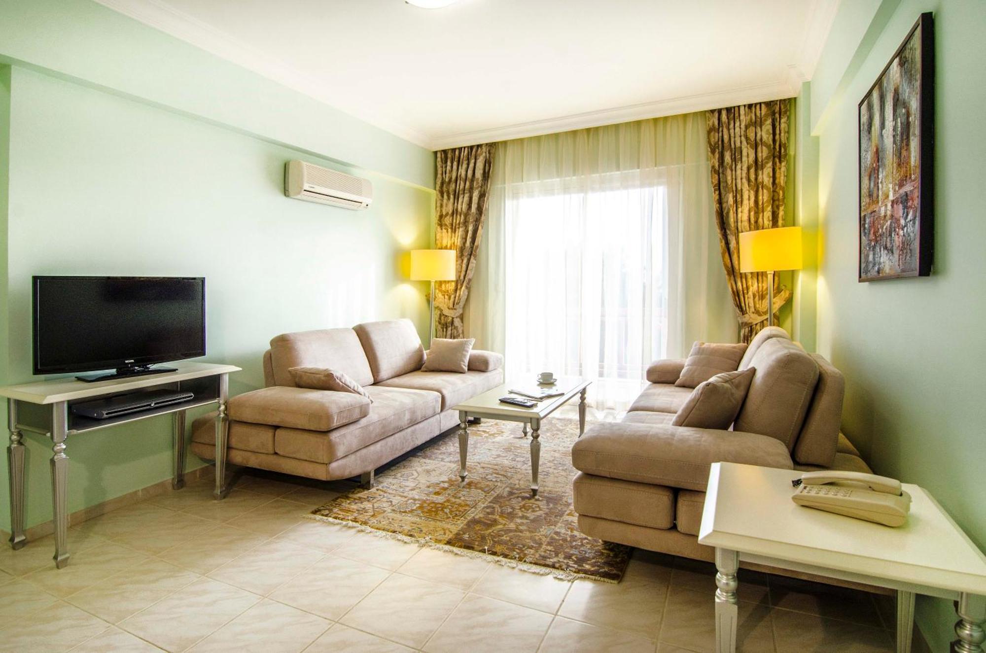 Pine Club Apart Hotel Kusadası Eksteriør bilde