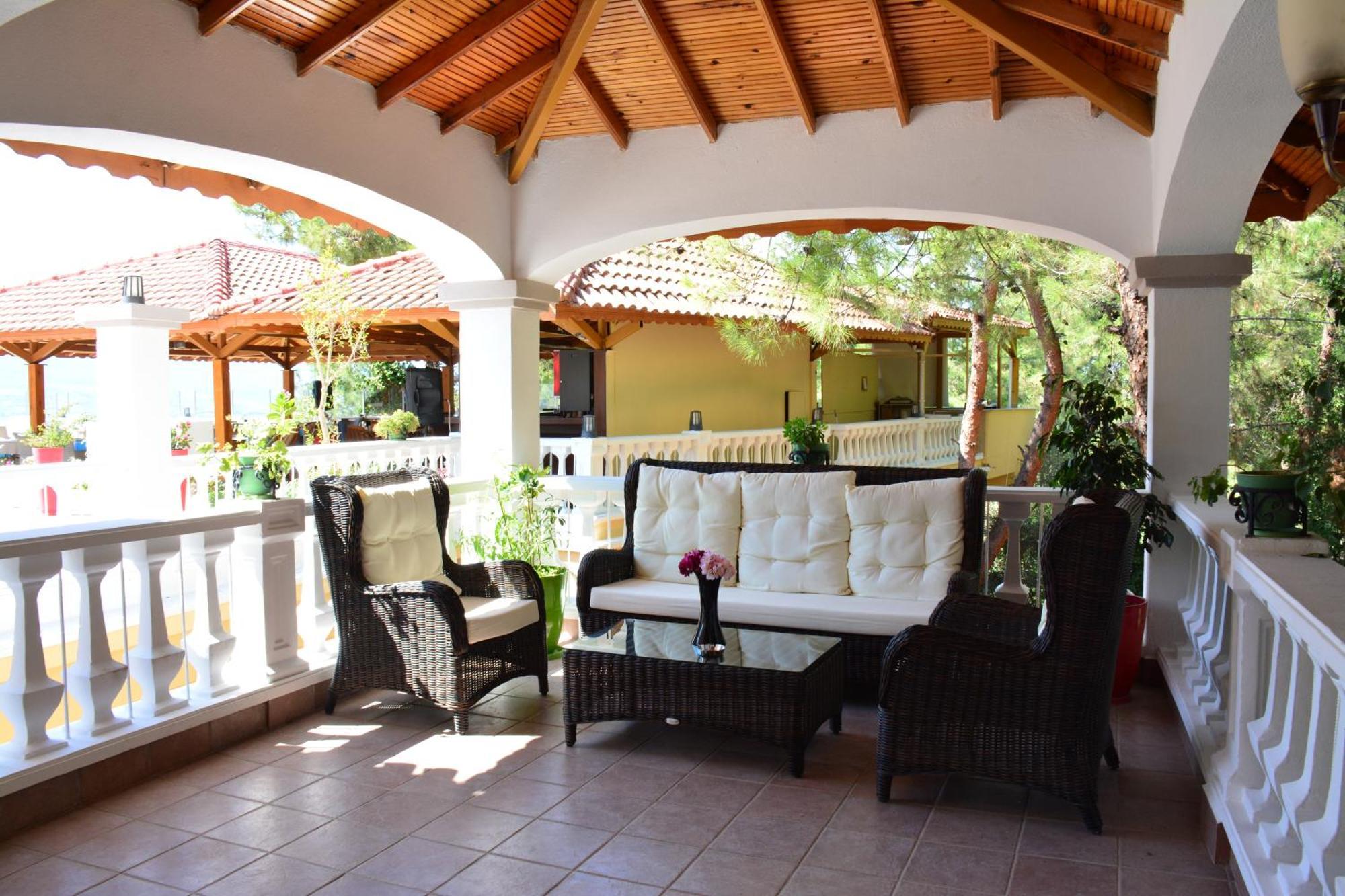 Pine Club Apart Hotel Kusadası Eksteriør bilde