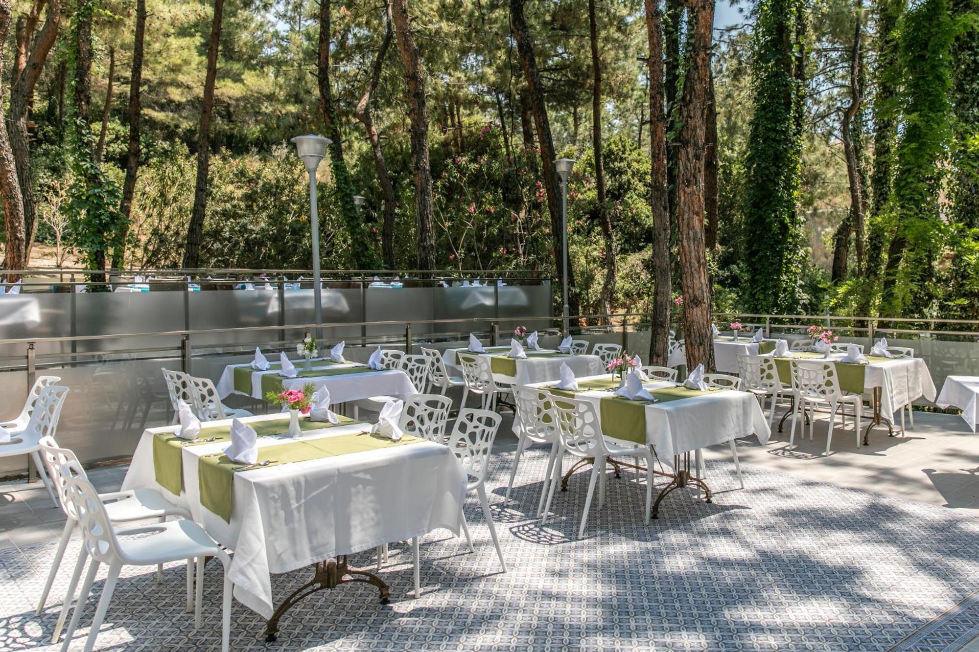 Pine Club Apart Hotel Kusadası Eksteriør bilde